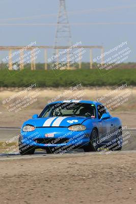 media/Apr-30-2022-CalClub SCCA (Sat) [[98b58ad398]]/Group 5/Race (Outside Grapevine)/